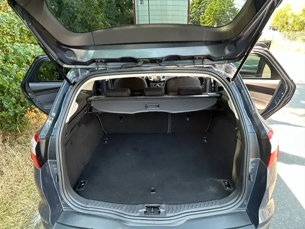 Gebraucht Ford Focus Titanium 163 PS (119 kW) 2013 Grau Limousine