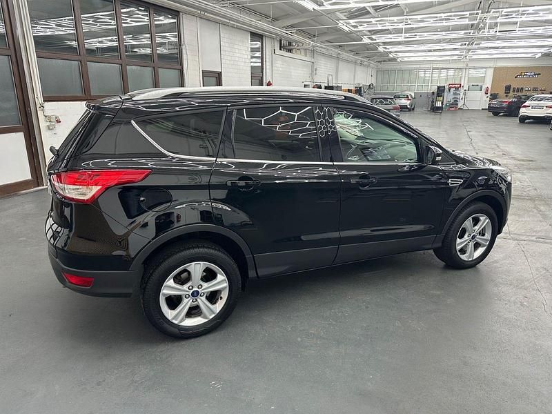 Gebraucht Ford Kuga Titanium 150 PS (110 kW) 2016 Schwarz SUV