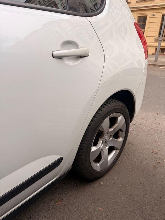 Gebraucht Peugeot 3008 Active 120 PS (88 kW) 2012 Weiß Kombi