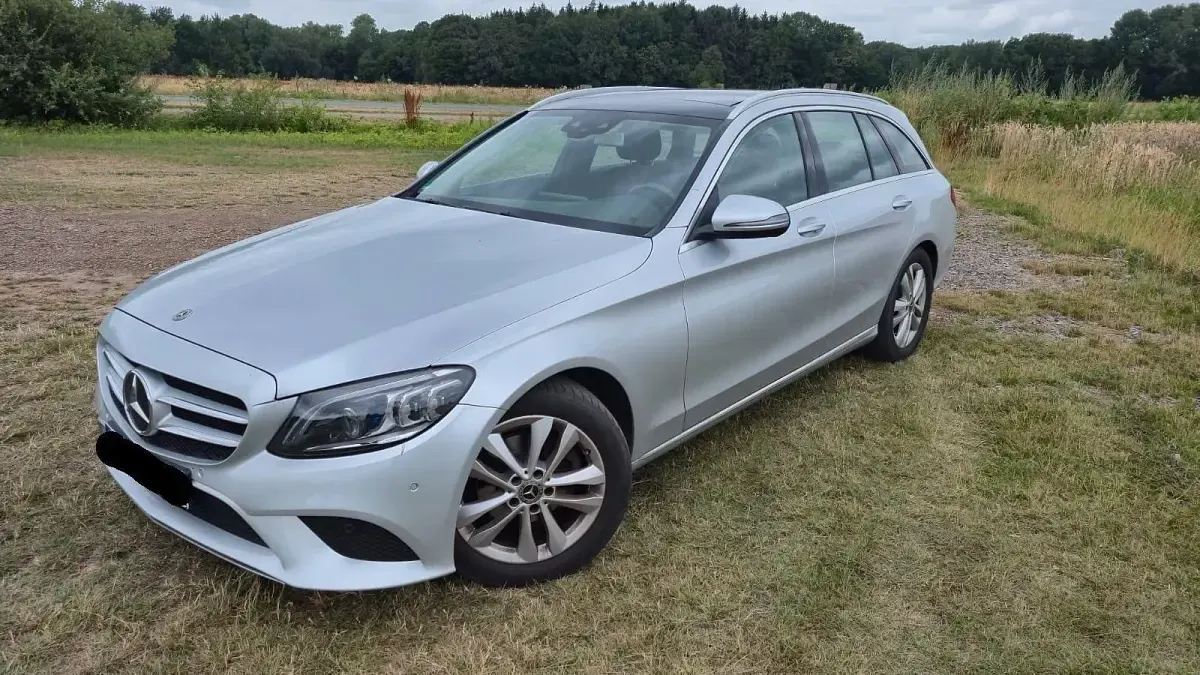 Gebraucht Mercedes C180 156 PS (114 kW) 2019 Silber Kombi