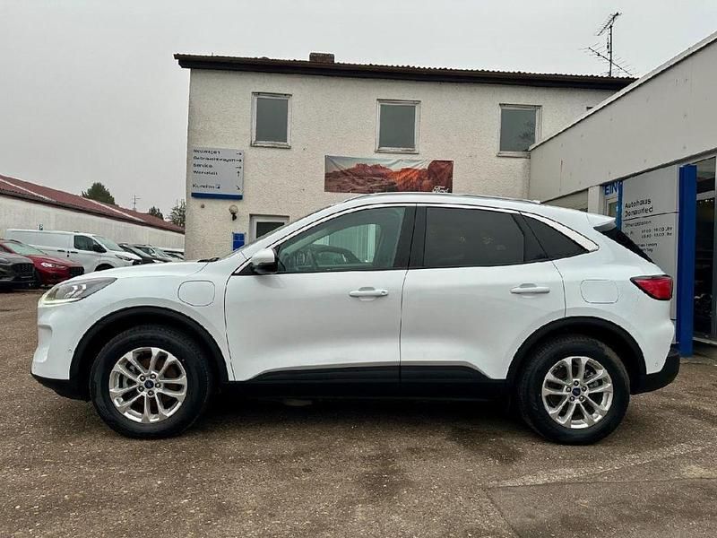 Gebraucht Ford Kuga Titanium 224 PS (164 kW) 2022 Frostweiß SUV