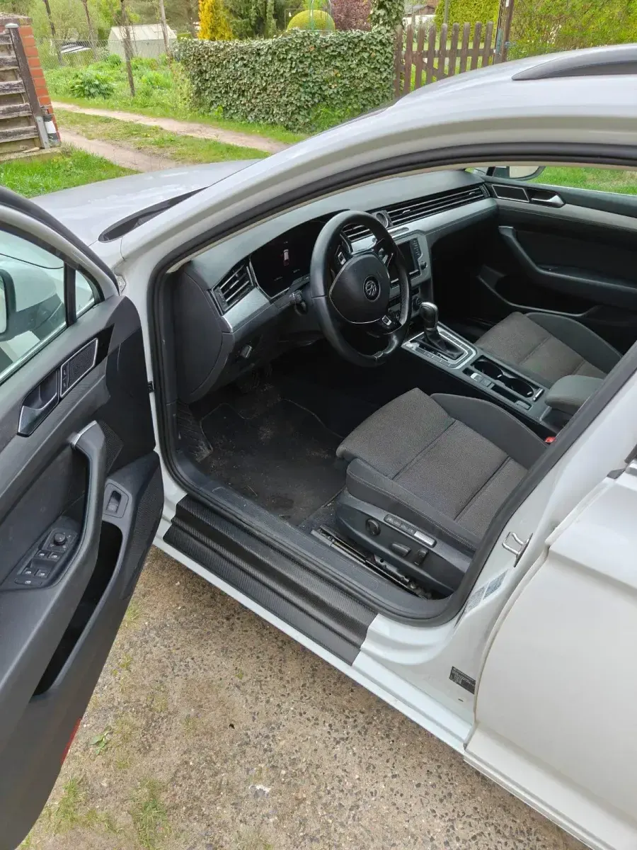 Gebraucht VW Passat 150 PS (110 kW) 2017 Weiß Kombi