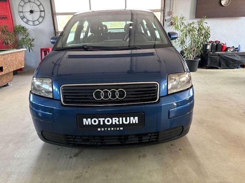 Usata Audi A2 75 CV (55 kW) 2004 Blu Utilitaria