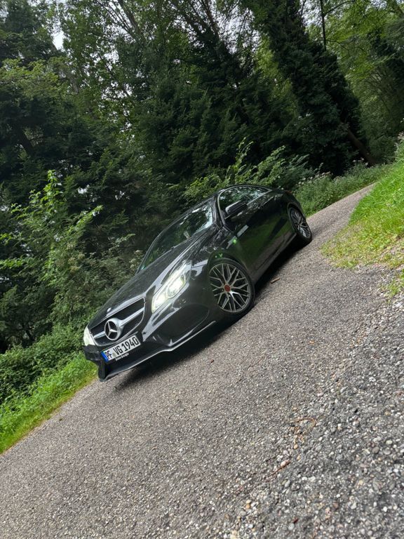 Schwarz Gebraucht 2013 Mercedes E350 Coupé | 17.500 € (Etwas zu teuer) - Bild 1/4