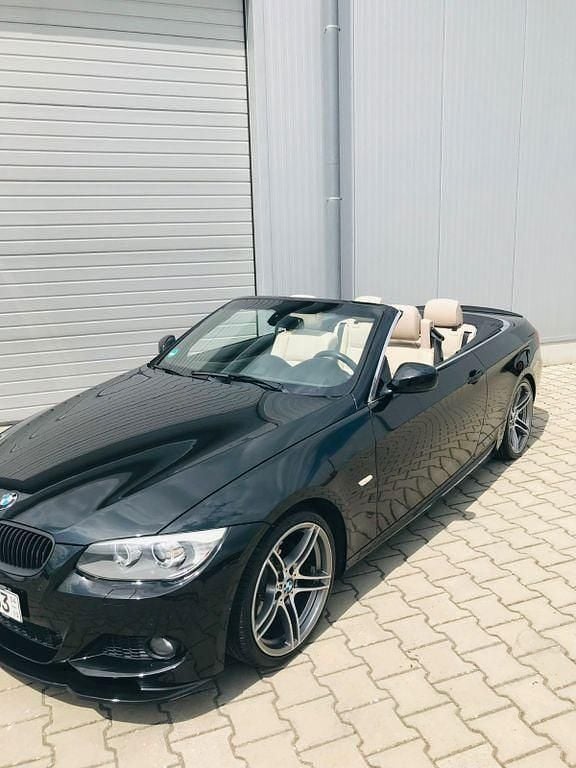 Gebraucht BMW 320 Cabriolet M Sport 184 PS (135 kW) 2010 Schwarz Cabrio