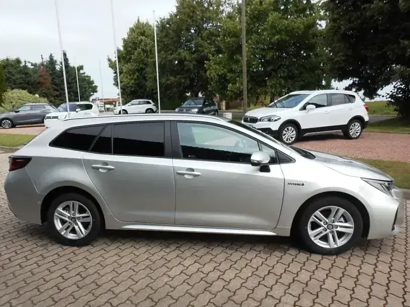 Gebraucht Suzuki Swace Comfort+ 140 PS (102 kW) 2023 Silver metallic Kombi