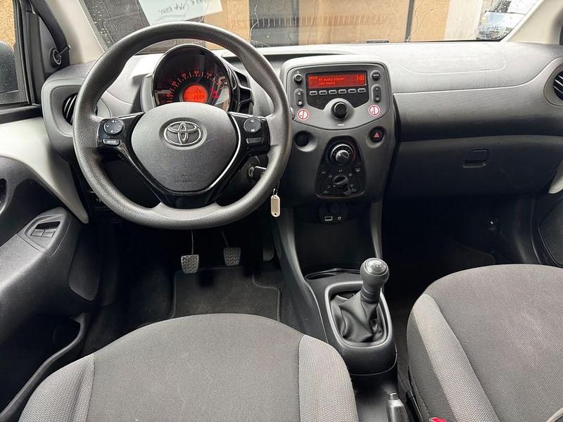 Gebraucht Toyota Aygo X 72 PS (52 kW) 2021 Weiß SUV