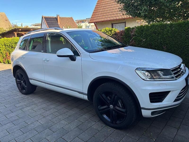 Weiß Gebraucht 2018 VW Touareg Executive SUV | 24.700 € (Guter Preis) - Bild 1/4