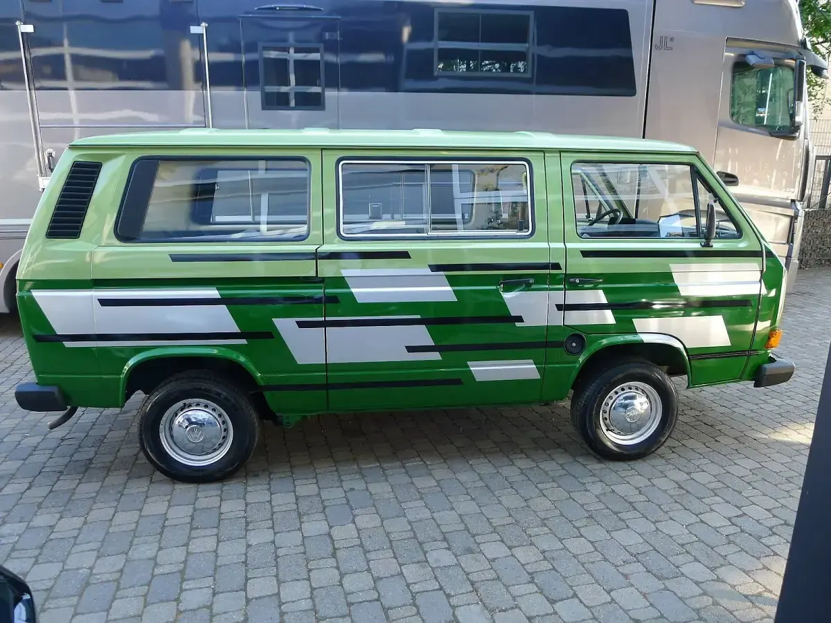 Gebraucht VW Caravelle 78 PS (57 kW) 1990 Grün Van / Kleinbus