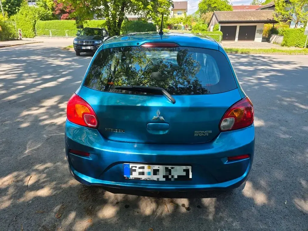 Gebraucht Mitsubishi Space Star Diamant Edition 71 PS (52 kW) 2017 Blau Kleinwagen