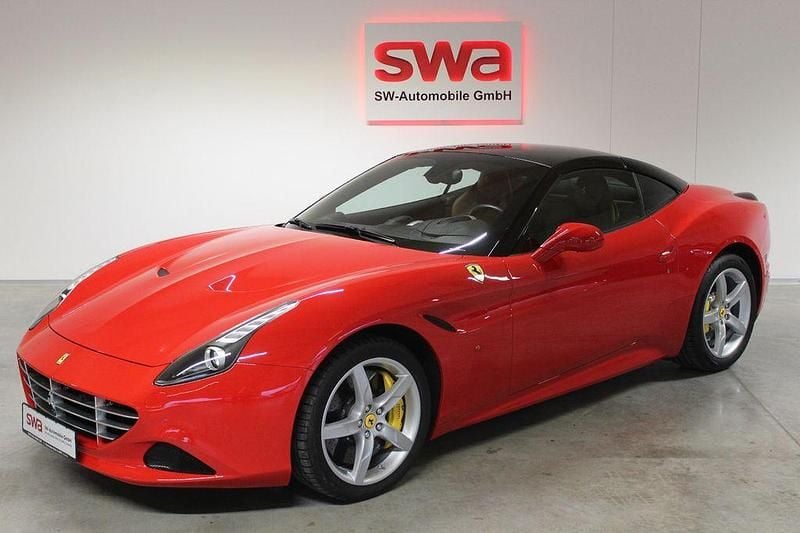 Rot Gebraucht 2015 Ferrari California Cabrio | 127.700 € - Bild 1/4