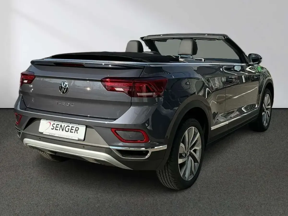 Neu VW T-Roc Cabriolet 150 PS (110 kW) 2026 Deep black perleffekt / sch... Cabrio