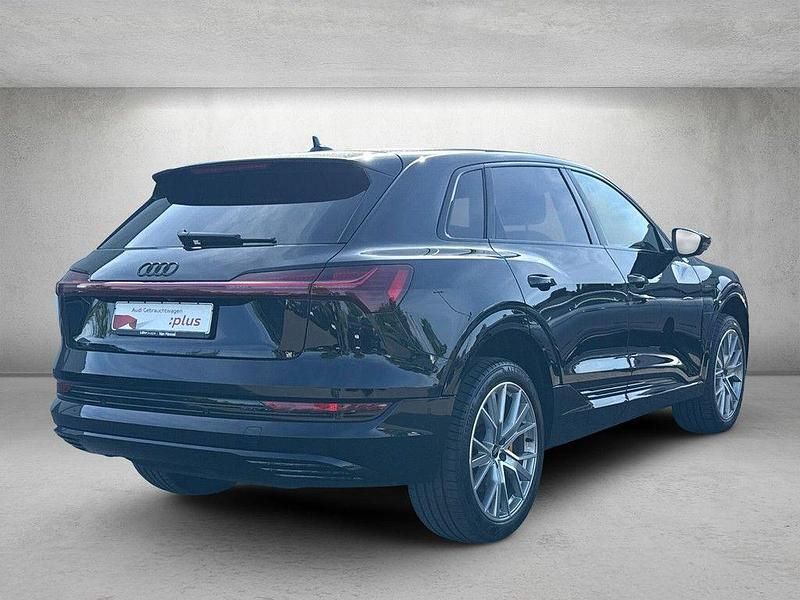 Gebraucht Audi e-tron Advanced Plus 300 kW (408 PS) 2022 Schwarz SUV