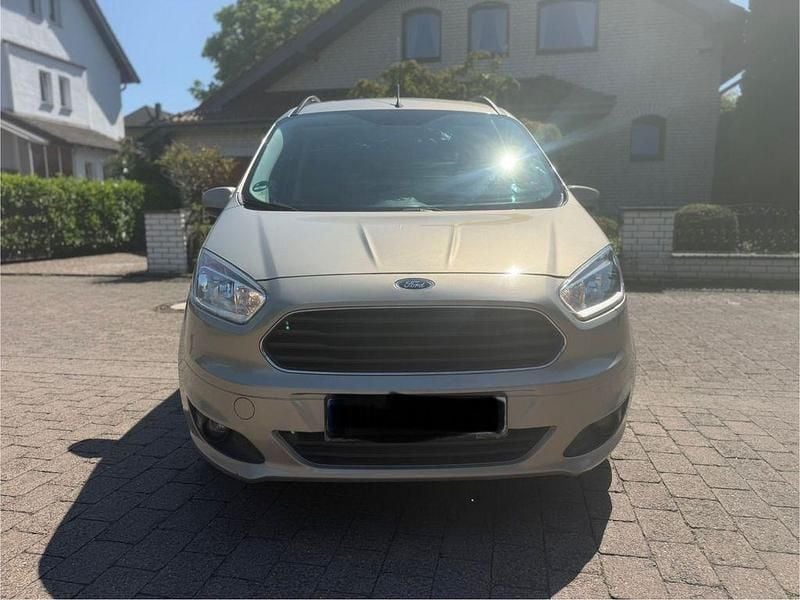 Gebraucht 2018 Ford Tourneo Courier Van / Kleinbus | 7.499 € (Guter Preis) - Bild 1/4