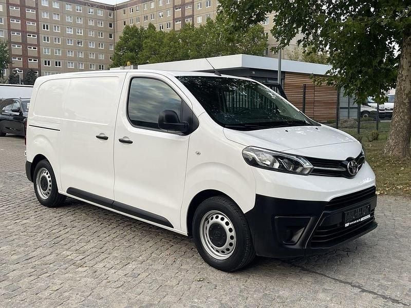 Gebraucht Toyota Proace 120 PS (88 kW) 2020 Weiss Van / Kleinbus