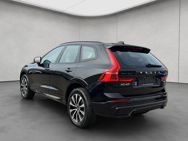 Gebraucht Volvo XC60 Plus 197 PS (144 kW) 2024 Schwarz SUV