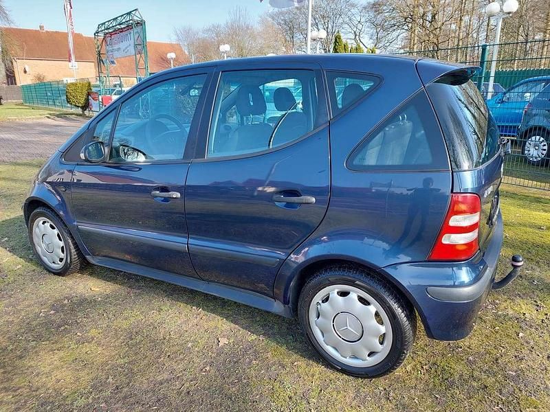 Gebraucht Mercedes A170 Classic 95 PS (69 kW) 2003 Blau Limousine