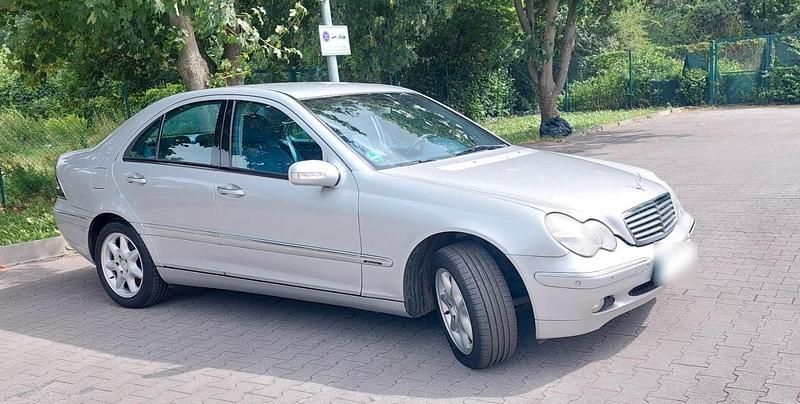 Gebraucht Mercedes C320 Elegance 218 PS (160 kW) 2001 Silber Limousine