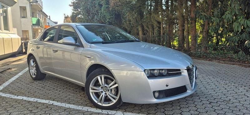 Gebraucht Alfa Romeo 159 116 PS (85 kW) 2009 Silber Limousine