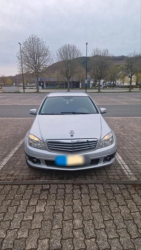 Gebraucht Mercedes C220 170 PS (125 kW) 2009 Silber Limousine