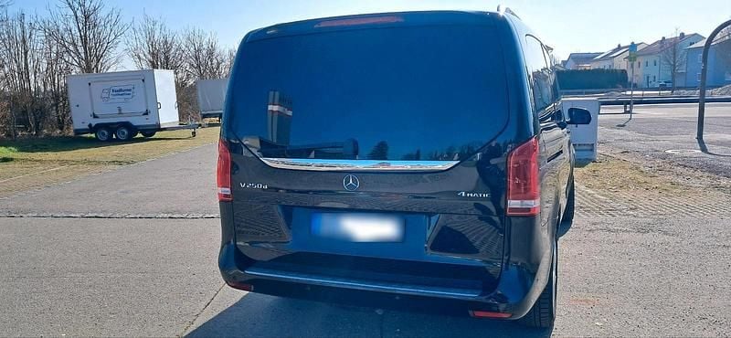 Gebraucht Mercedes V250 190 PS (139 kW) 2017 Schwarz Van / Kleinbus