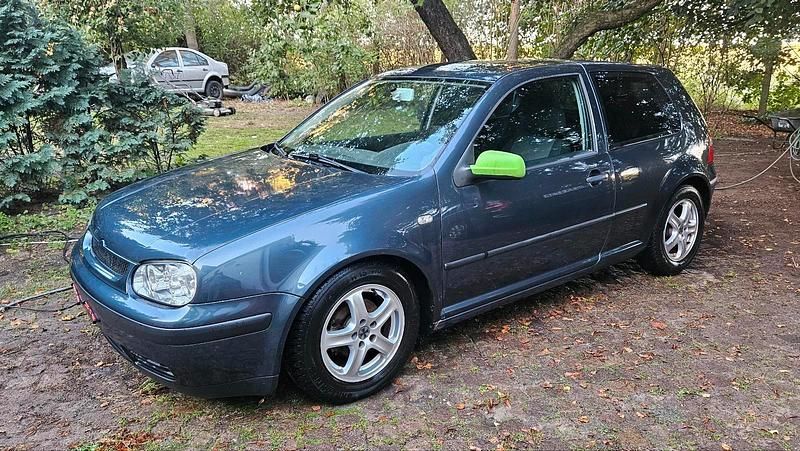 Gebraucht VW Golf IV 75 PS (55 kW) 2002 Grau Kleinwagen