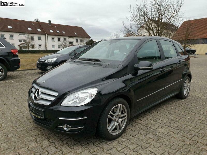 Gebraucht Mercedes B200 136 PS (100 kW) 2011 Schwarz Van / Kleinbus
