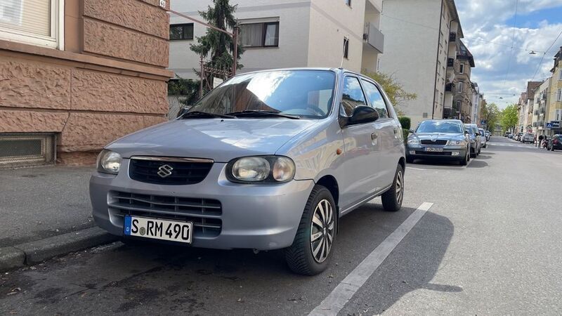 Silber Gebraucht 2002 Suzuki Alto GL Kleinwagen | 2.750 € - Bild 1/4