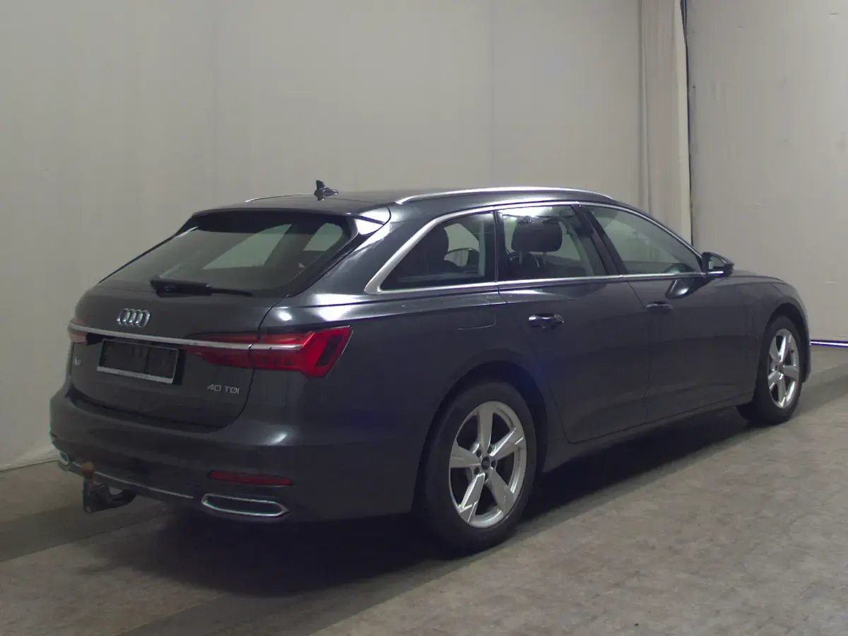 Second-hand Audi A6 Sport 204 CP (150 kW) 2023 Gri Break
