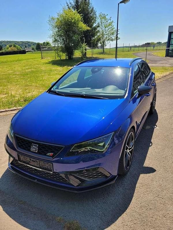 Blau Gebraucht 2018 Cupra Leon Kombi | 24.890 € (Etwas zu teuer) - Bild 1/4