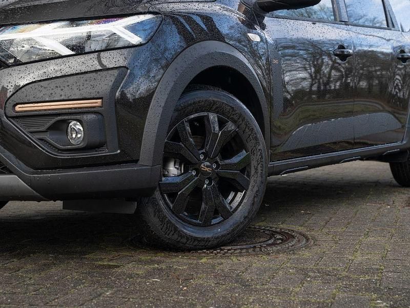 Neu Dacia Jogger Extreme 110 PS (80 kW) 2025 Schwarz Van / Kleinbus