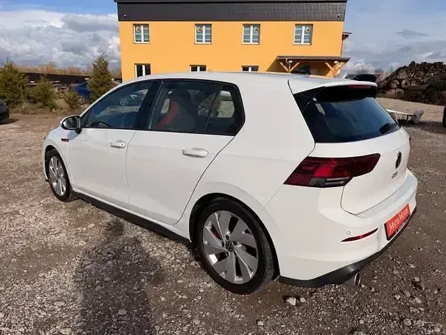 Gebraucht VW Golf VIII GTI 245 PS (180 kW) 2024 Weiß Limousine
