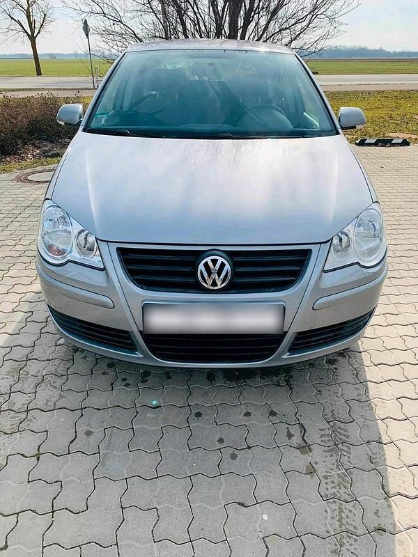 Gebraucht VW Polo 69 PS (50 kW) 2007 Grau Kleinwagen