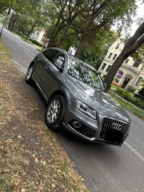 Gebraucht Audi Q5 190 PS (139 kW) 2016 Grau SUV