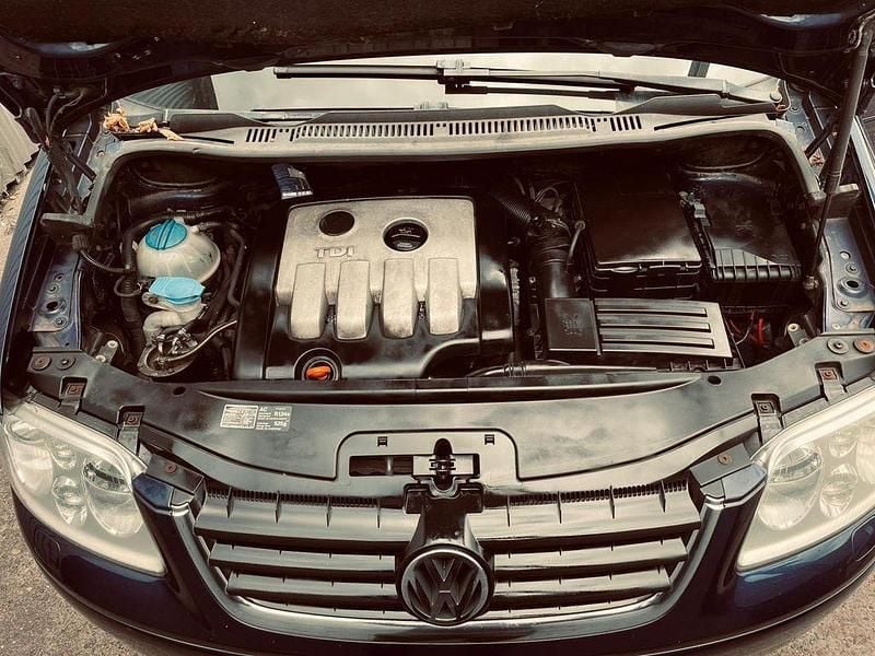 Blau Gebraucht 2005 VW Touran Trendline Van / Kleinbus | 3.500 € (Teuer) - Bild 1/4