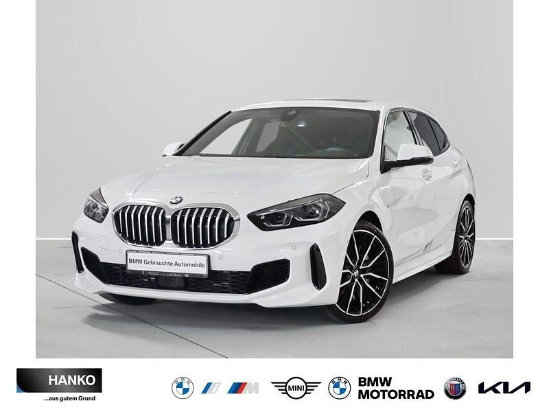 Alpinweiss iii Gebraucht 2024 BMW 128 Comfort Edition Limousine | 36.250 € (Fairer Preis) - Bild 1/4