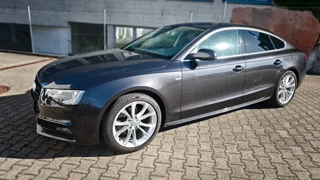 Gebraucht Audi A5 Sportback S-Line 150 PS (110 kW) 2015 Grau Kleinwagen