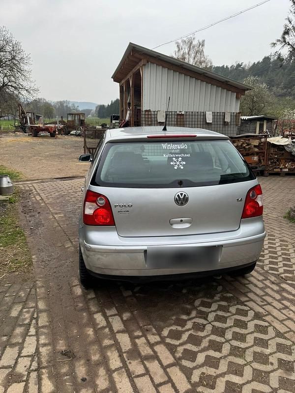 Brugt VW Polo 75 HK (55 kW) 2003 Sølv Hatchback