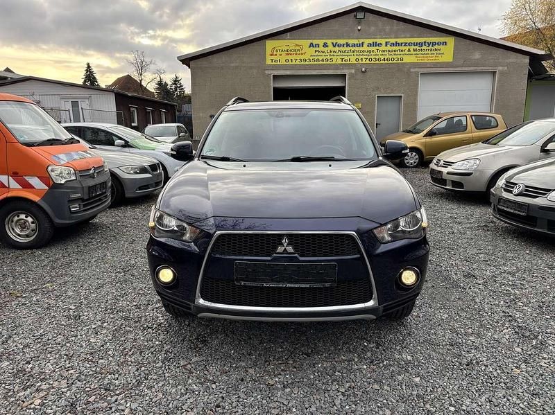 Blau Gebraucht 2010 Mitsubishi Outlander Invite SUV | 5.499 € (Guter Preis) - Bild 1/4