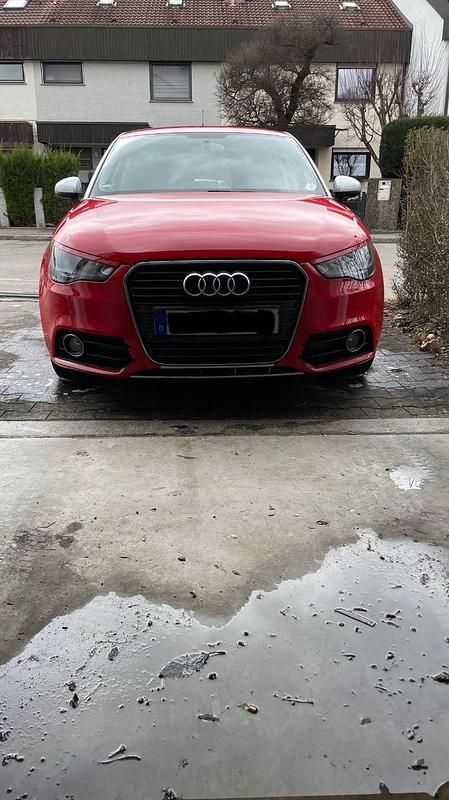 Gebraucht Audi A1 Attraction 122 PS (89 kW) 2010 Rot Kleinwagen