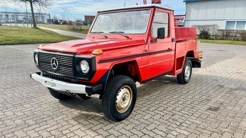 Rot Gebraucht 1987 Mercedes G230 SUV | 23.900 € - Bild 1/4