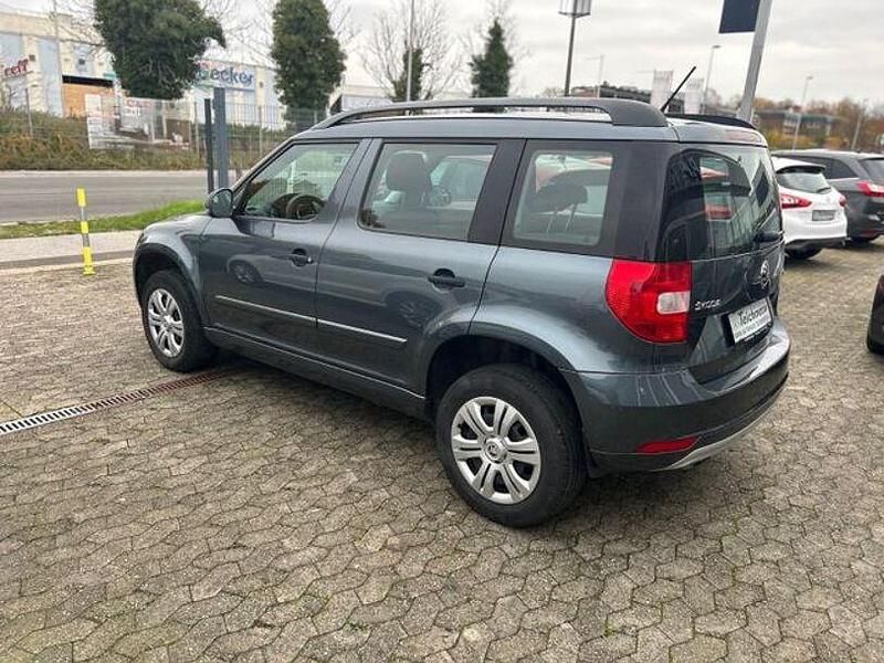 Gebraucht Skoda Yeti Active 122 PS (89 kW) 2015 Grau SUV