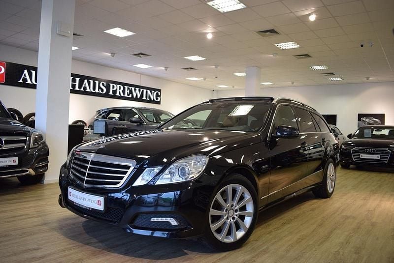 Gebraucht Mercedes E350 292 PS (214 kW) 2010 Schwarz Kombi
