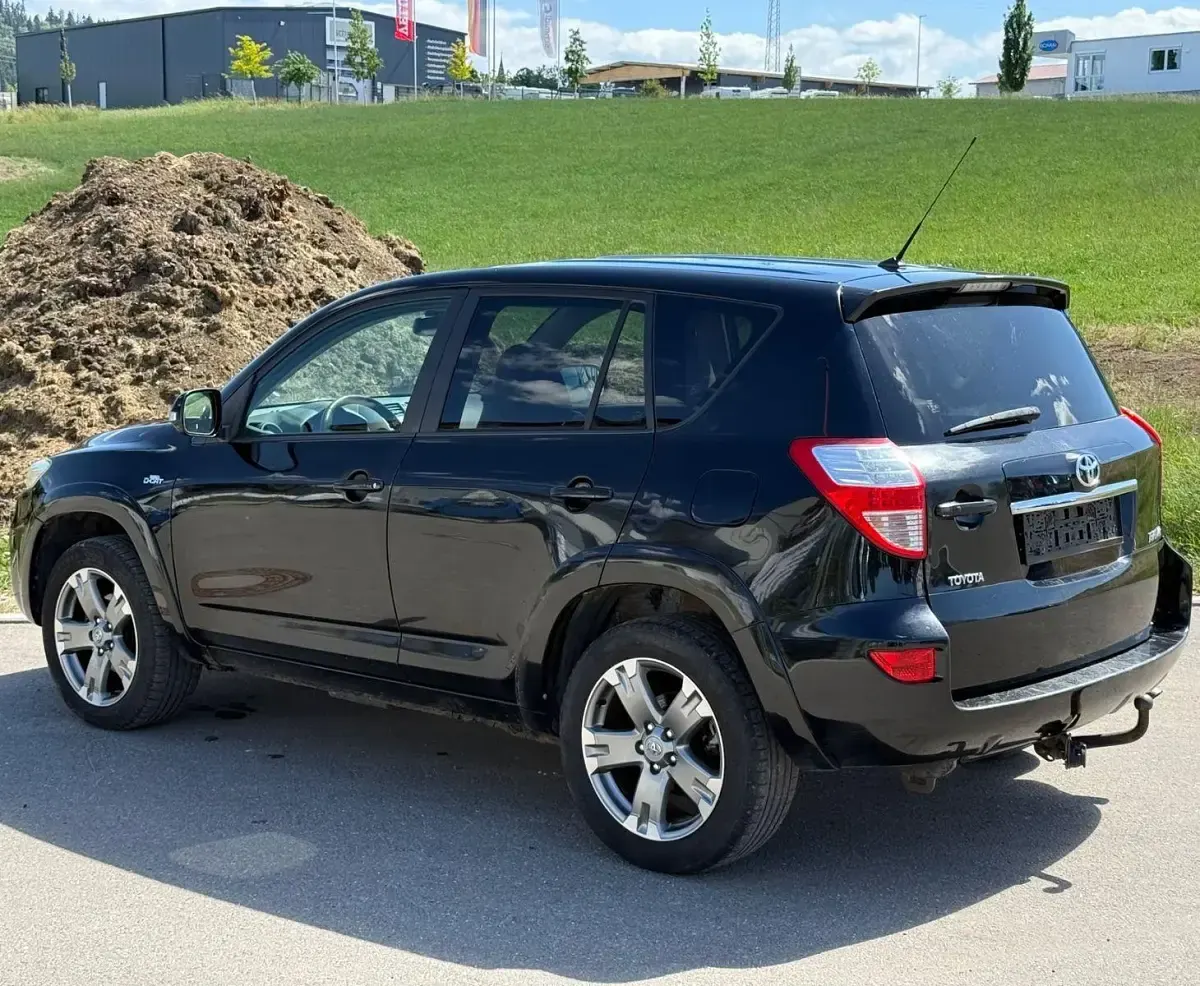 Gebraucht Toyota RAV4 150 PS (110 kW) 2010 Schwarz SUV