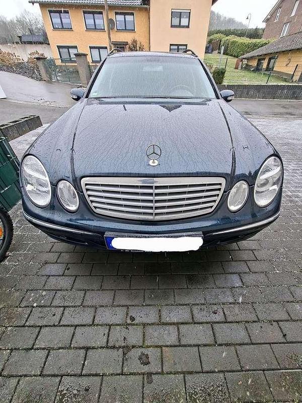 Gebraucht Mercedes E220 150 PS (110 kW) 2004 Kombi