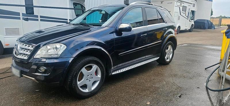 Gebraucht Mercedes ML320 224 PS (164 kW) 2008 Blau SUV