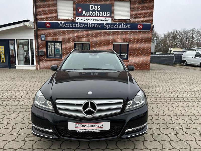 Gebraucht Mercedes C200 184 PS (135 kW) 2011 Schwarz Kombi