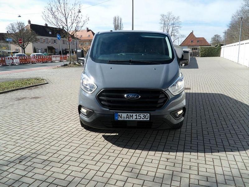 Gebraucht Ford Transit 131 PS (96 kW) 2019 Grau Van / Kleinbus