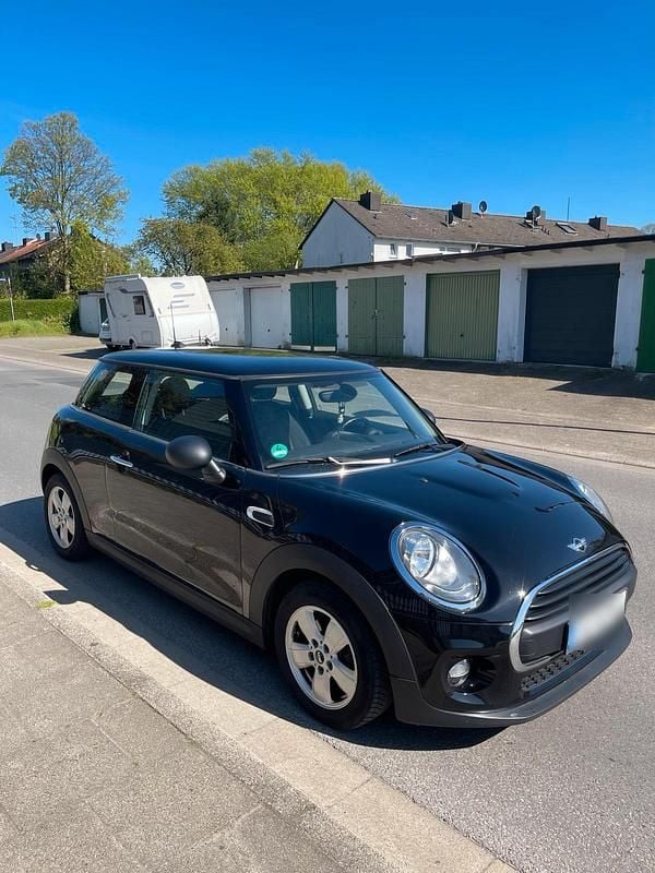 Usado Mini ONE 75 CV (55 kW) 2018 Negro Utilitario