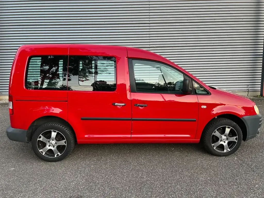 Gebraucht VW Caddy Life 80 PS (58 kW) 2009 Rot Van / Kleinbus